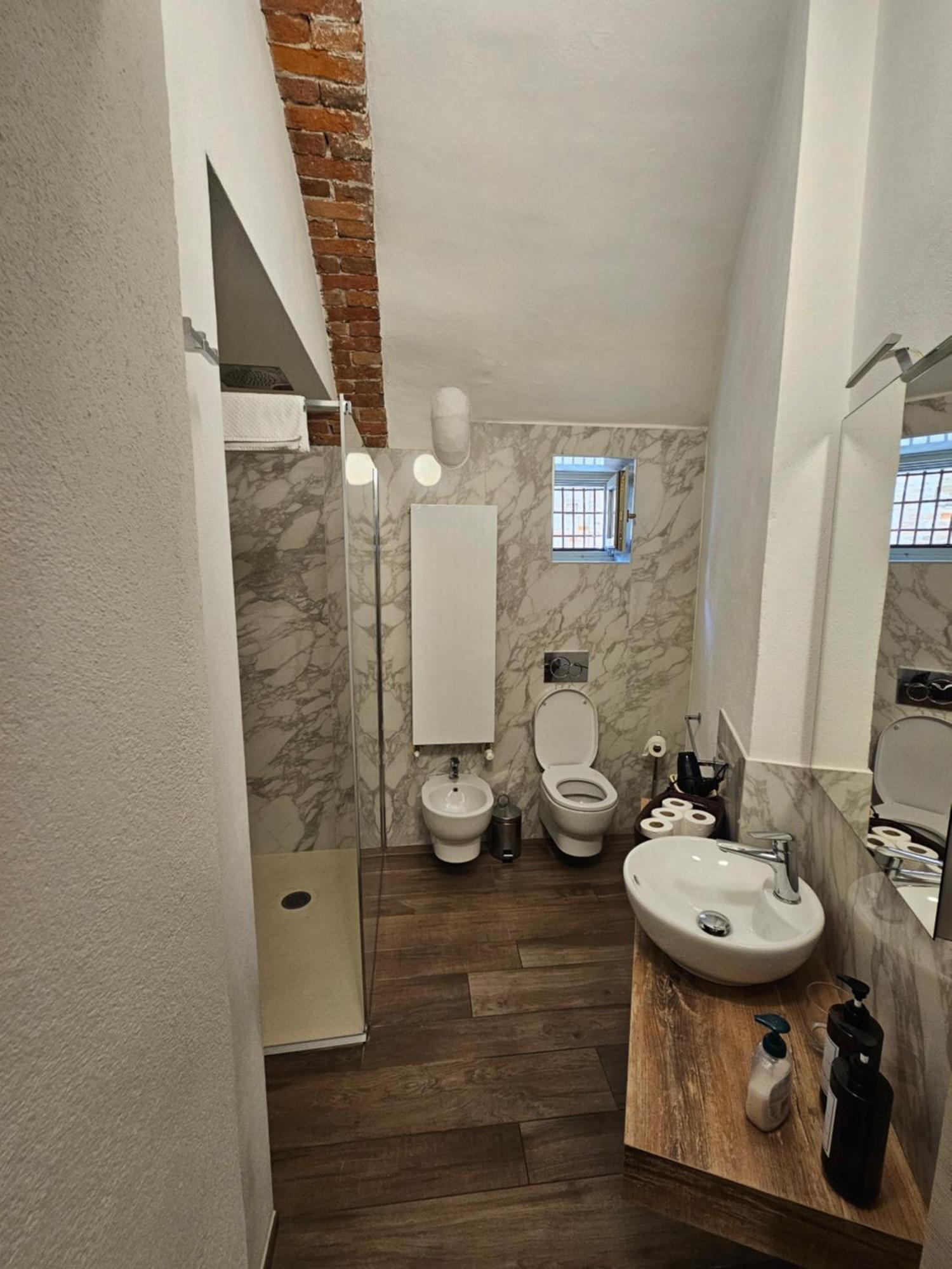 Bilocale In Centro Storico! Apartment Alba  Ngoại thất bức ảnh